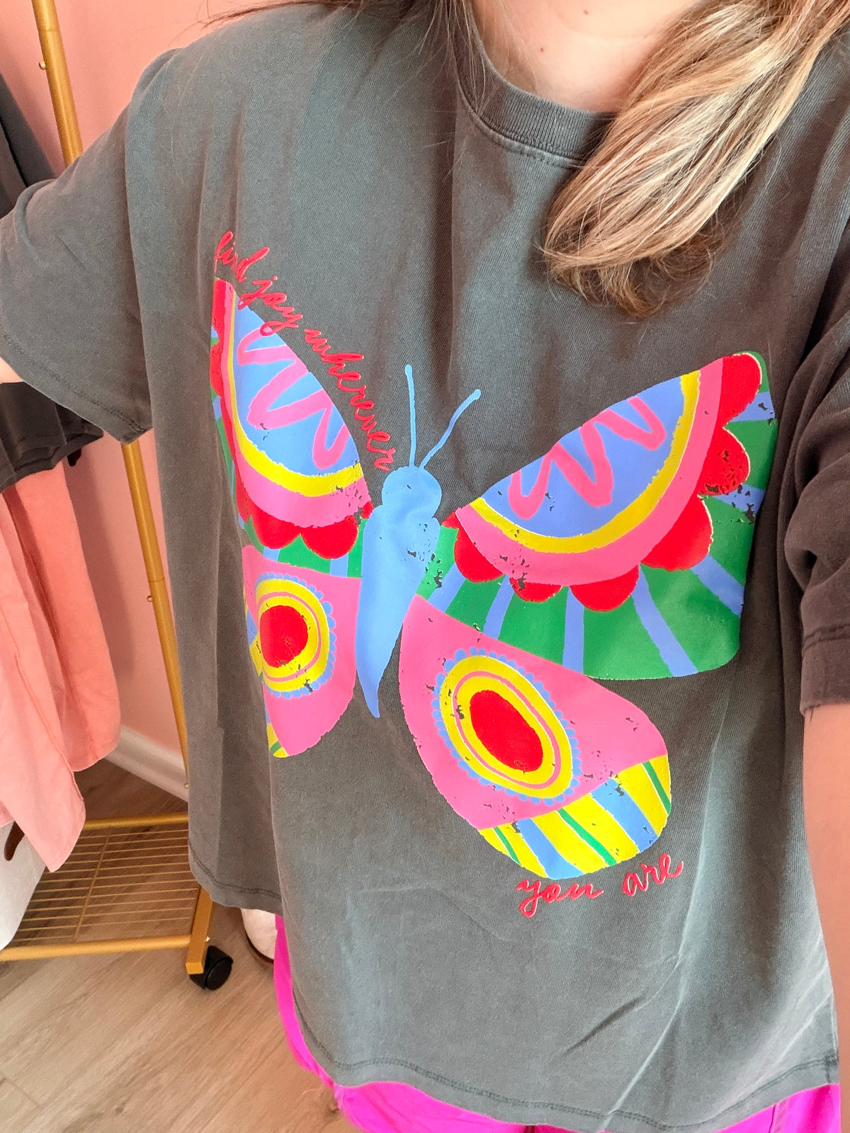 Find Joy Cropped Tee